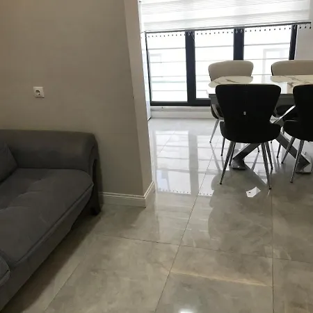 شقة فندقية آيسا سويت *